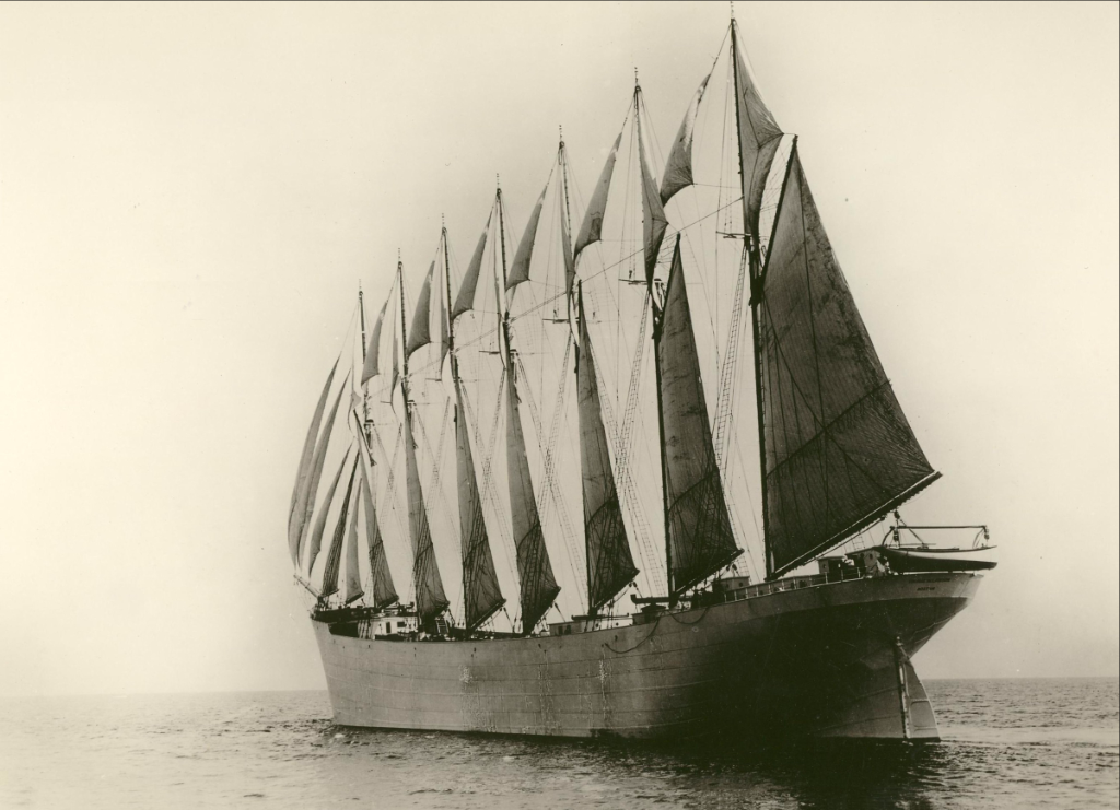 image seven masted schooner
